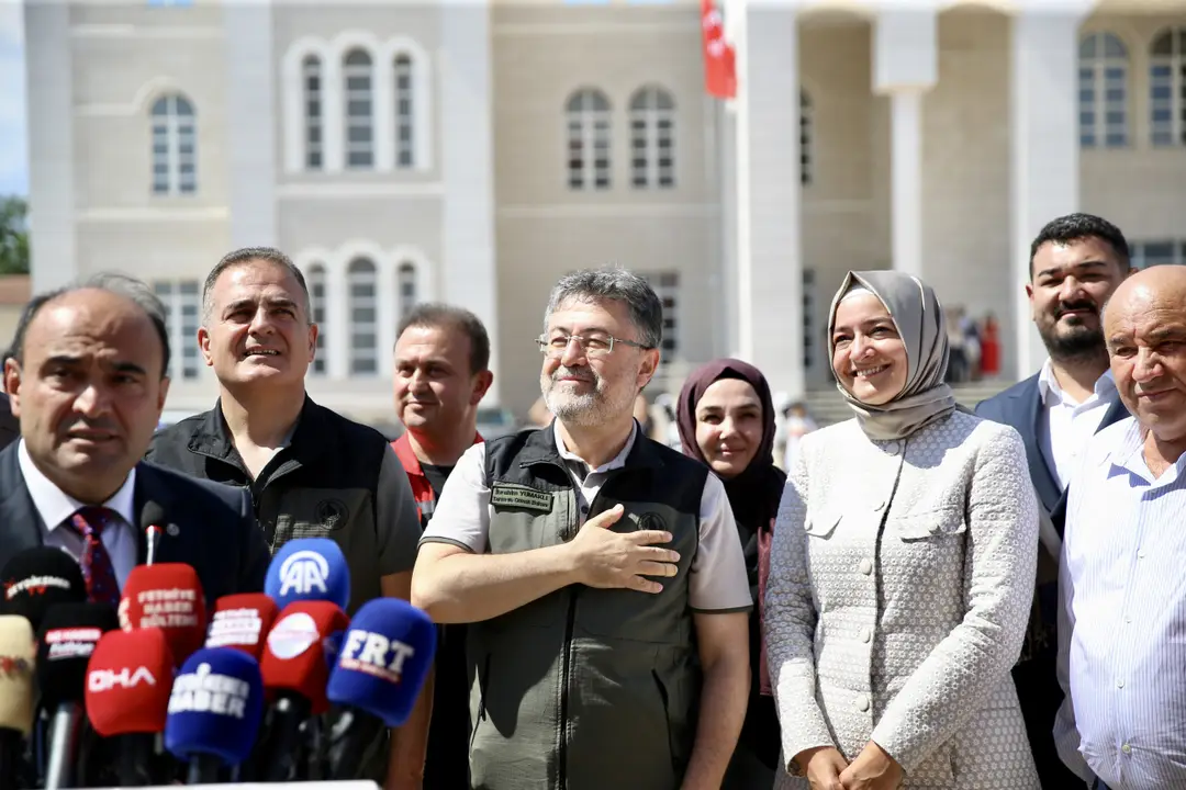 Bakan Yumaklı, Seydikemer Belediyesi ziyaretinde konuştu: