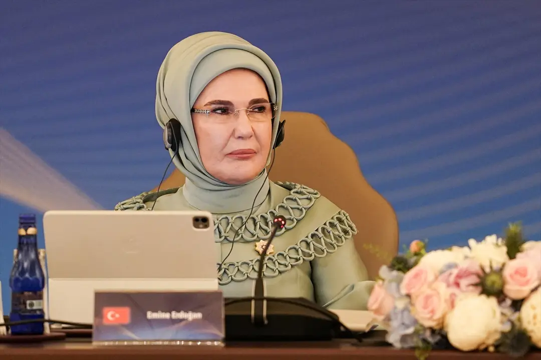 NATO ANKARA ZİRVESİ - Emine Erdoğan, NATO marjında lider eşleriyle Çankaya Köşkü'nde bir araya geldi: