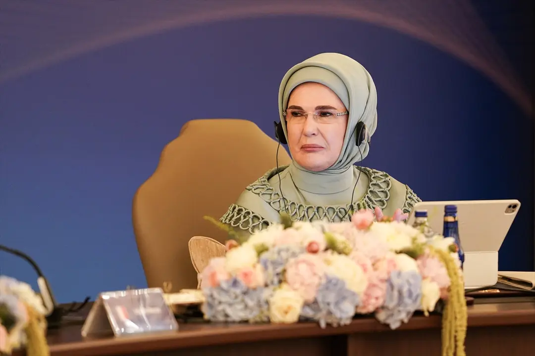 NATO ANKARA ZİRVESİ - Emine Erdoğan, NATO marjında lider eşleriyle Çankaya Köşkü'nde bir araya geldi:
