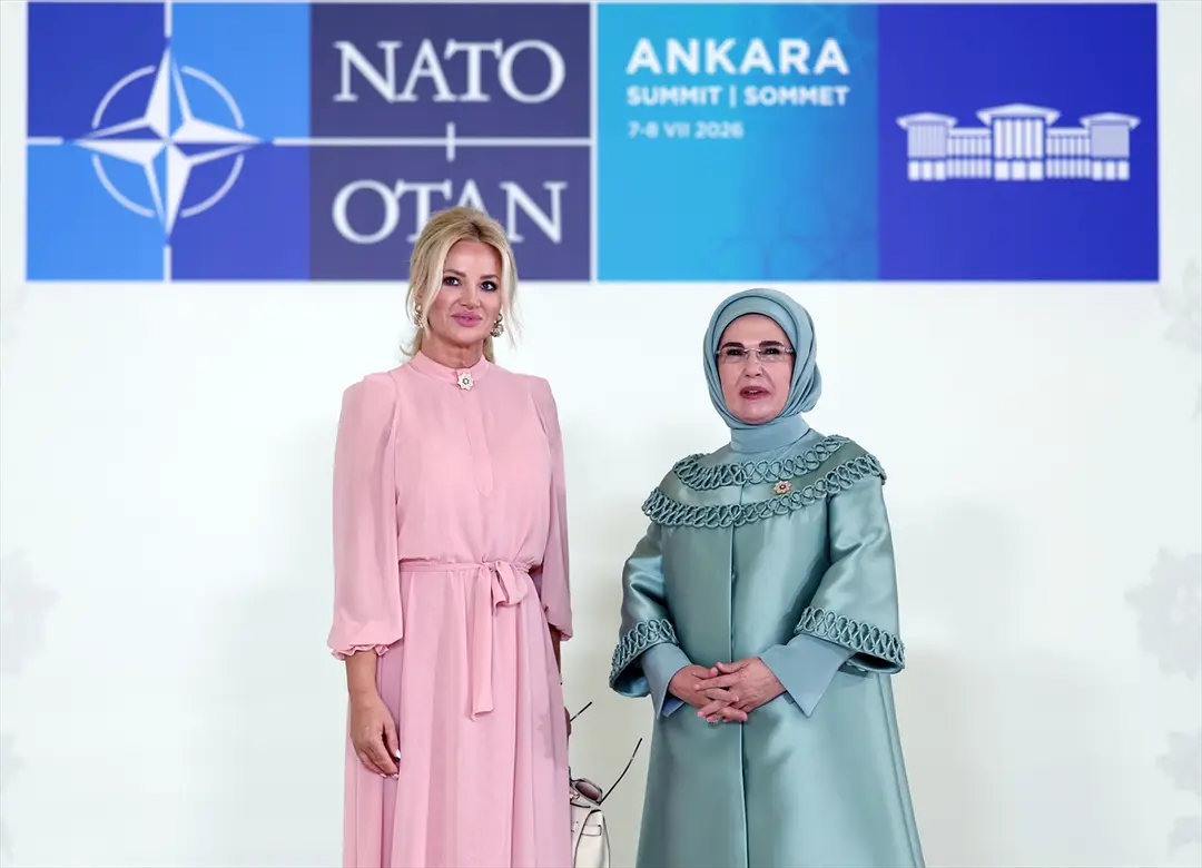 NATO ANKARA ZİRVESİ - Emine Erdoğan, NATO marjında lider eşleriyle Çankaya Köşkü'nde bir araya geldi: