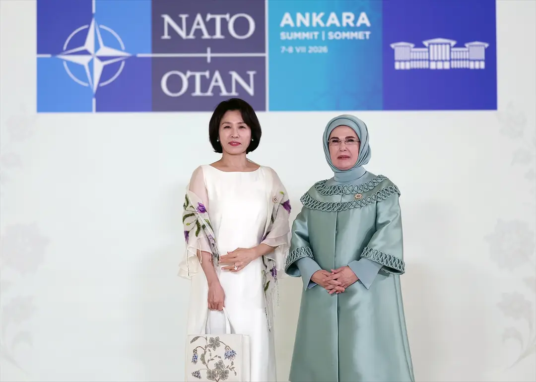 NATO ANKARA ZİRVESİ - Emine Erdoğan, NATO marjında lider eşleriyle Çankaya Köşkü'nde bir araya geldi: