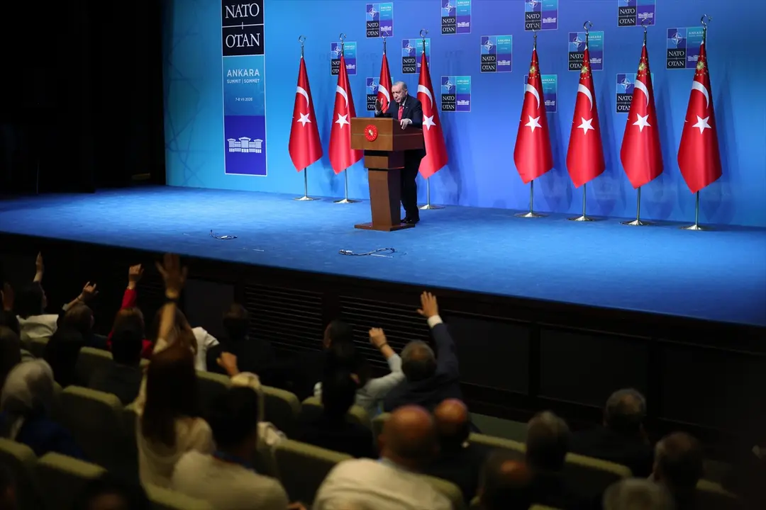 NATO ANKARA ZİRVESİ - Cumhurbaşkanı Erdoğan, NATO Liderler Zirvesi sonrası basın toplantısı düzenledi: (1)