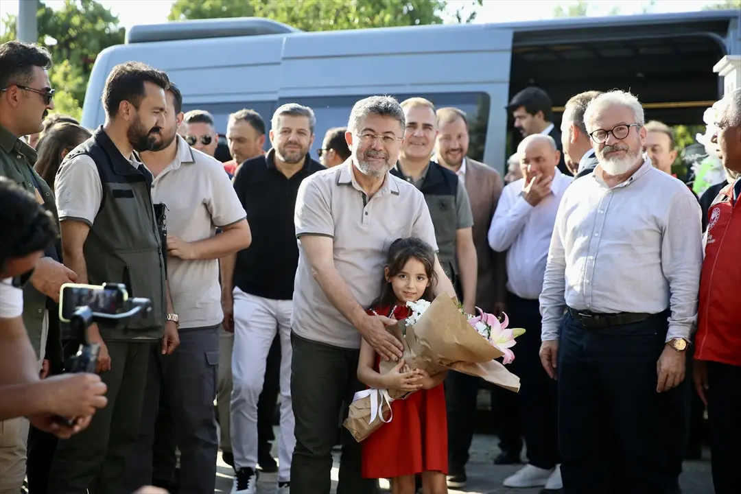 Bakan Yumaklı: Pestisit kullanımı için 'Kalıntı Eylem Planı' uyguluyoruz