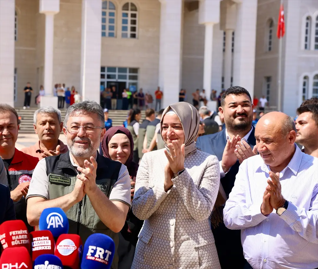 Bakan Yumaklı, Seydikemer Belediyesi ziyaretinde konuştu: