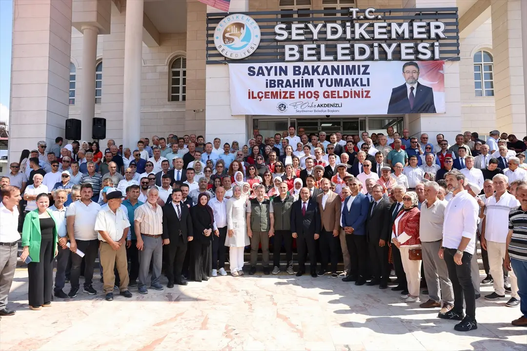 Bakan Yumaklı, Seydikemer Belediyesi ziyaretinde konuştu: