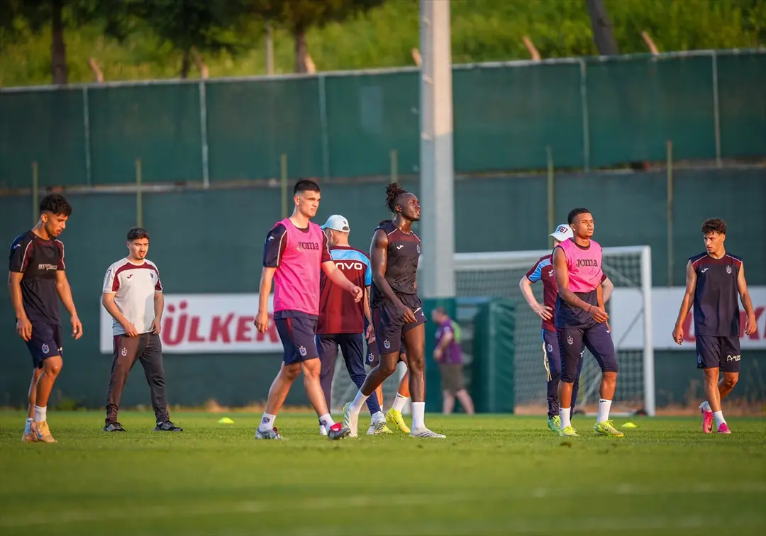 Trabzonspor: Yeni sezona çift antrenmanla hazırlanıyor