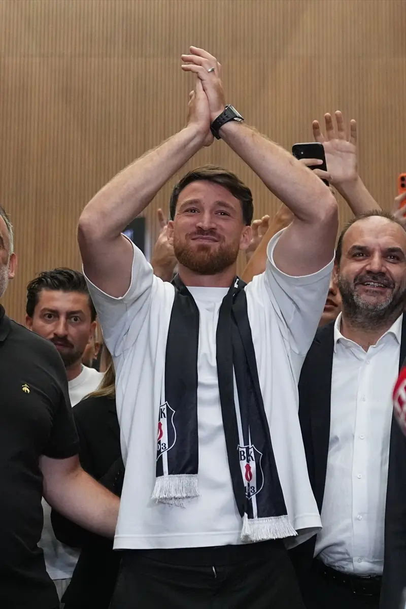 Salih Özcan: Beşiktaş'ta şampiyon olmak istiyorum