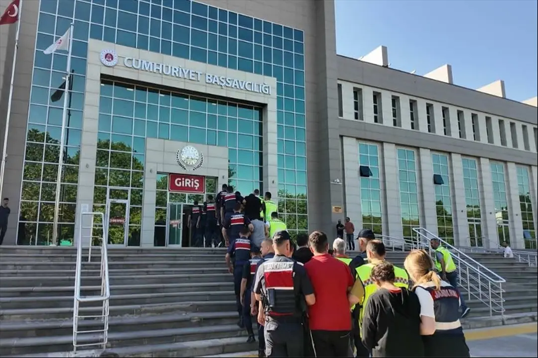 Tekirdağ'da uyuşturucu ve silah operasyonunda 24 tutuklama