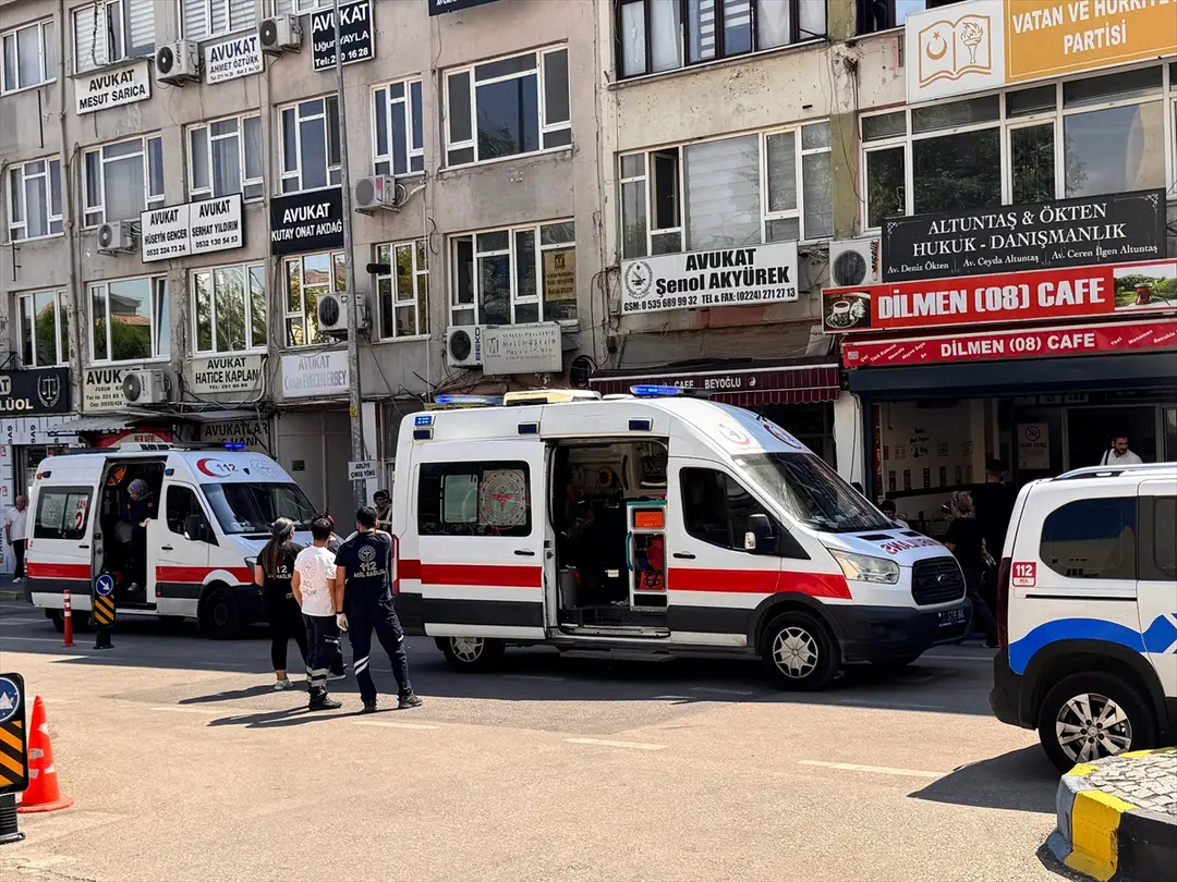 Bursa Adliyesi'nde kavga: 5 gözaltı