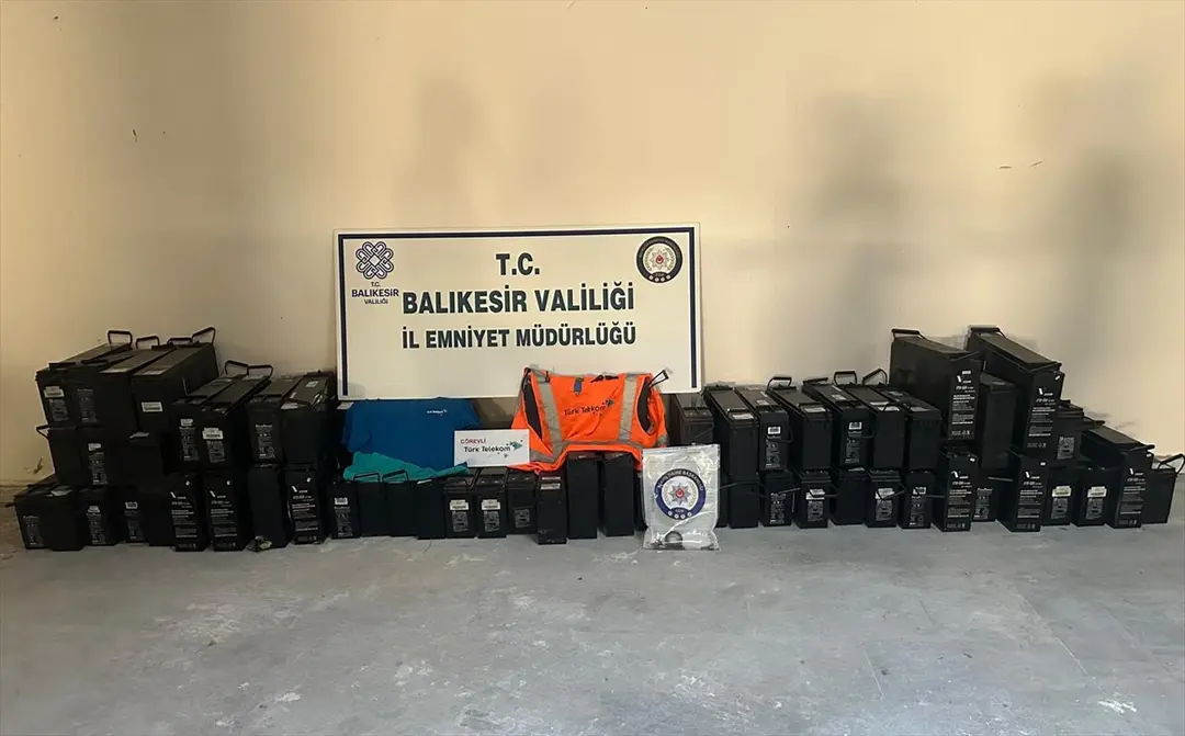 Balıkesir'de akü hırsızlığı: 2 şüpheli tutuklandı