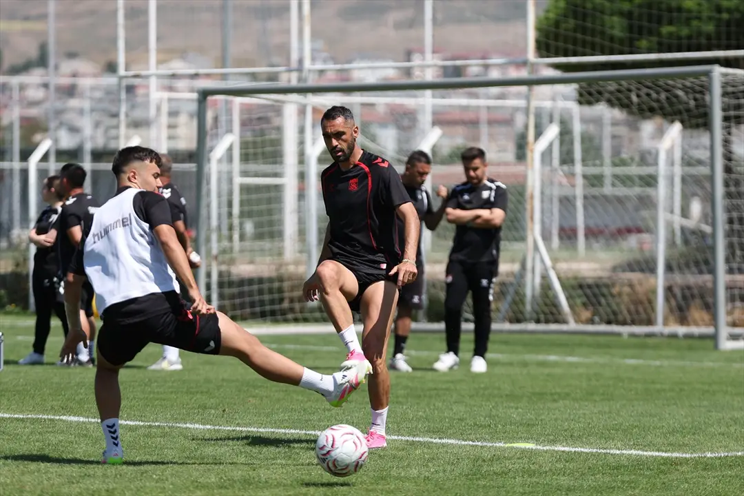 Sivasspor: Yeni sezona hazırlıklar sürüyor