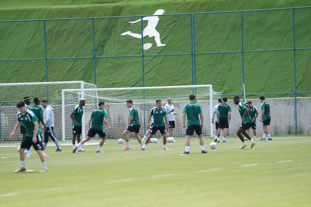Recep Uçar'ın hedefi Çaykur Rizespor'u geçen sezonun üzerine taşımak:
