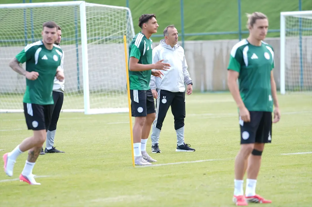 Recep Uçar'ın hedefi Çaykur Rizespor'u geçen sezonun üzerine taşımak:
