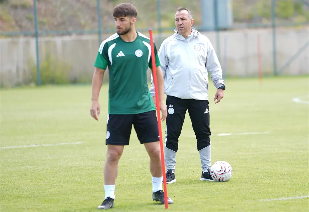 Recep Uçar'ın hedefi Çaykur Rizespor'u geçen sezonun üzerine taşımak: