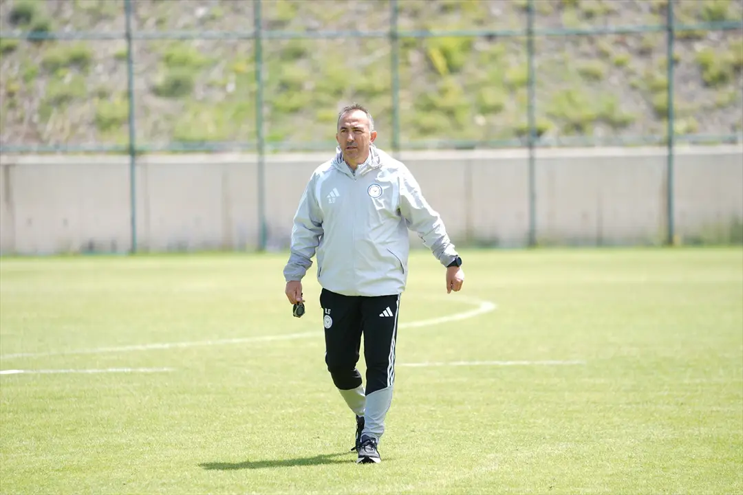 Recep Uçar'ın hedefi Çaykur Rizespor'u geçen sezonun üzerine taşımak: