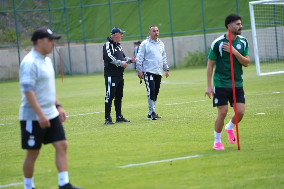 Recep Uçar'ın hedefi Çaykur Rizespor'u geçen sezonun üzerine taşımak: