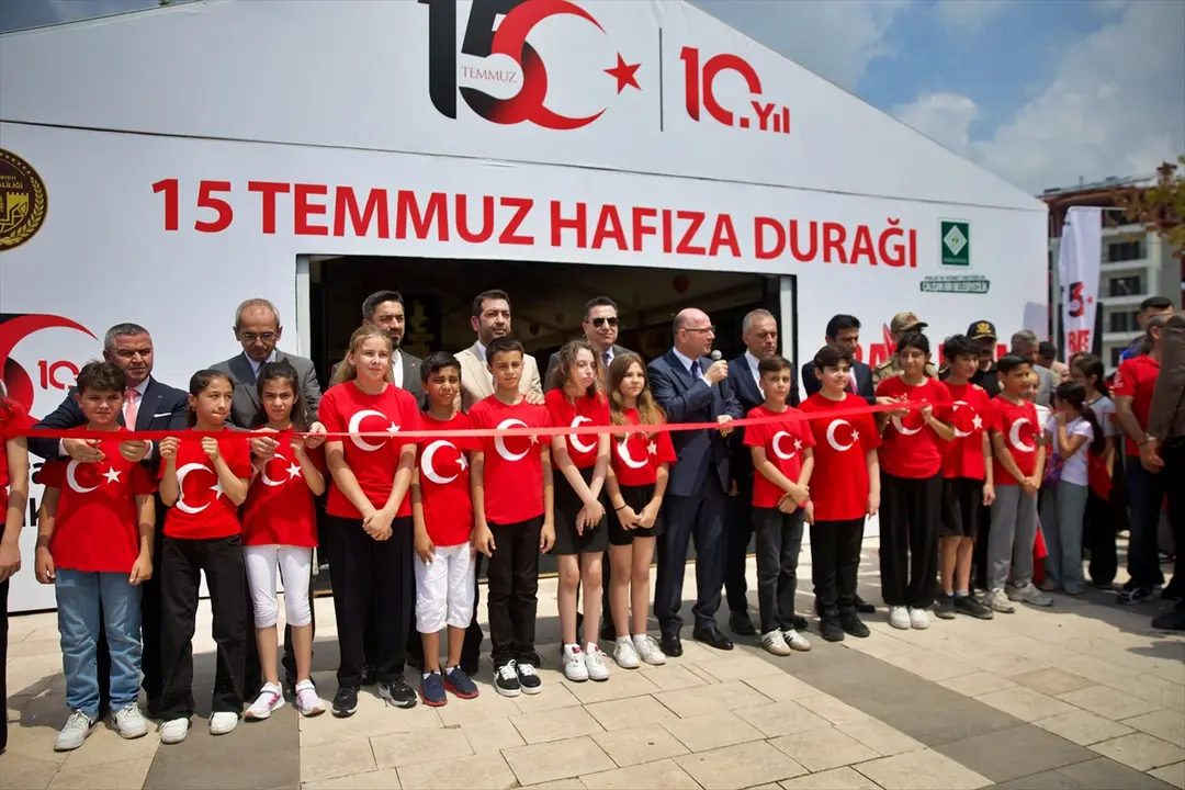 Osmaniye'de '15 Temmuz Hafıza Durağı' açıldı