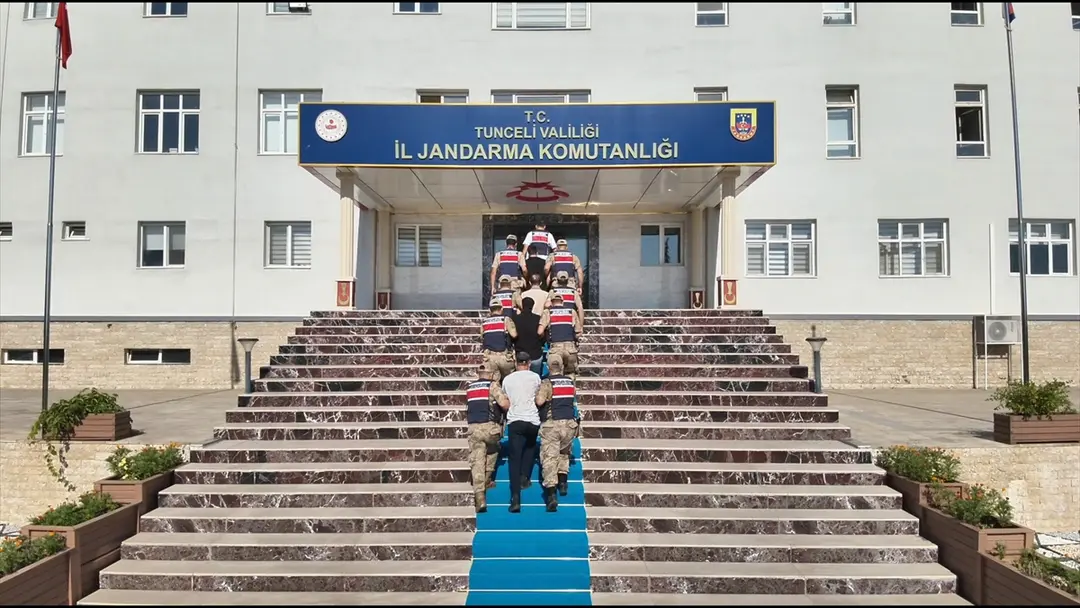Tunceli merkezli "yatırım danışmanlığı dolandırıcılığı" operasyonunda 11 zanlı tutuklandı