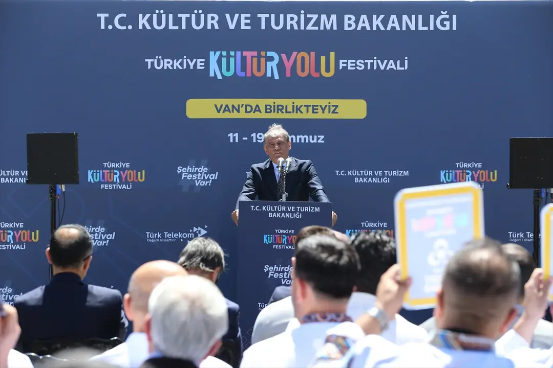 Van'da Kültür Yolu Festivali Başladı