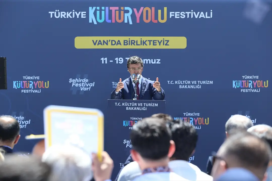 Van'da Kültür Yolu Festivali Başladı