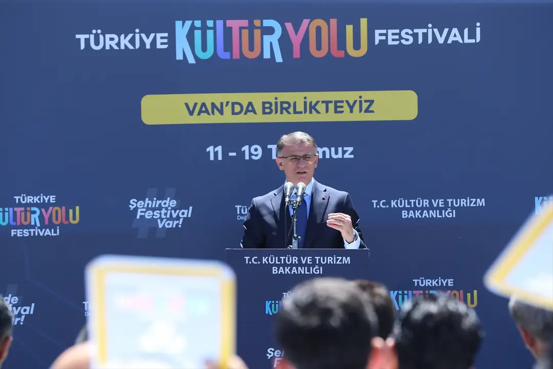 Van'da Kültür Yolu Festivali Başladı