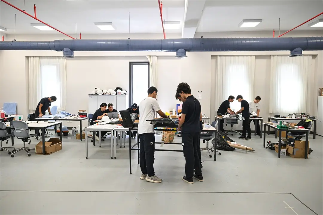 Baykar Fen Lisesi: Milli Teknoloji Hamlesi'nin Geleceği Yetişiyor