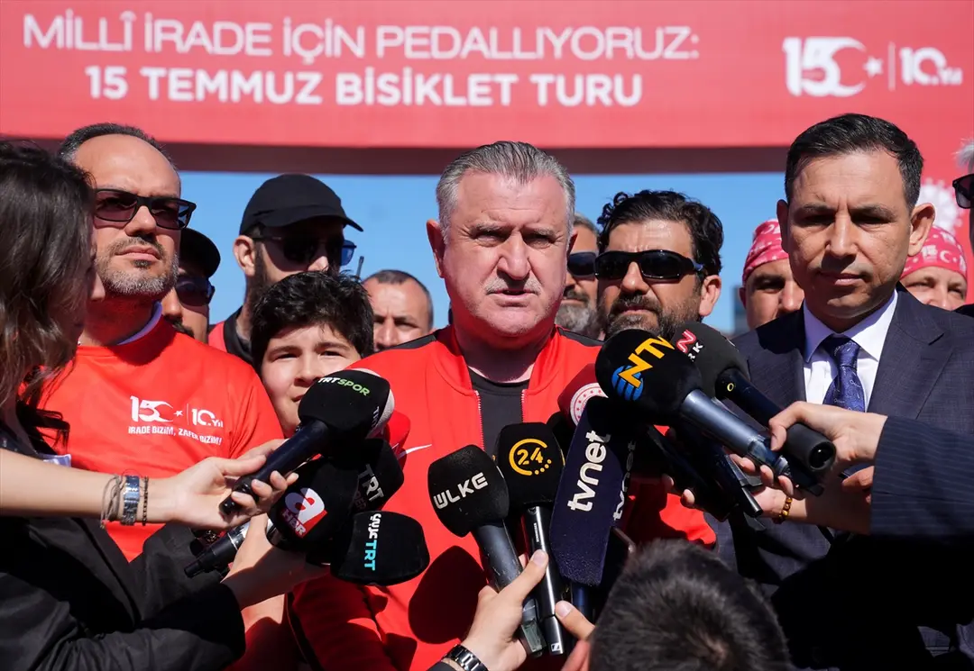Bakan Bak: 15 Temmuz'da millet iradesi kazandı
