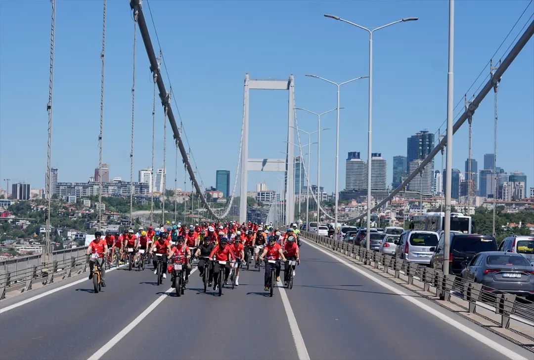 Bakan Bak: 15 Temmuz'da millet iradesi kazandı