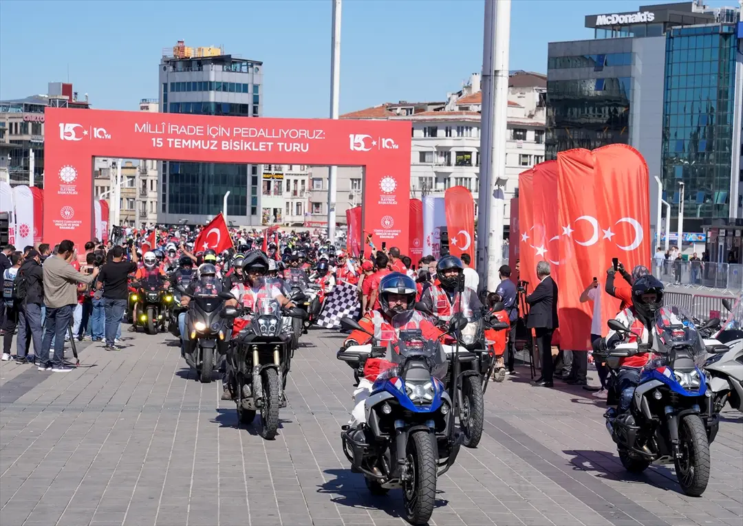 Bakan Bak: 15 Temmuz'da millet iradesi kazandı
