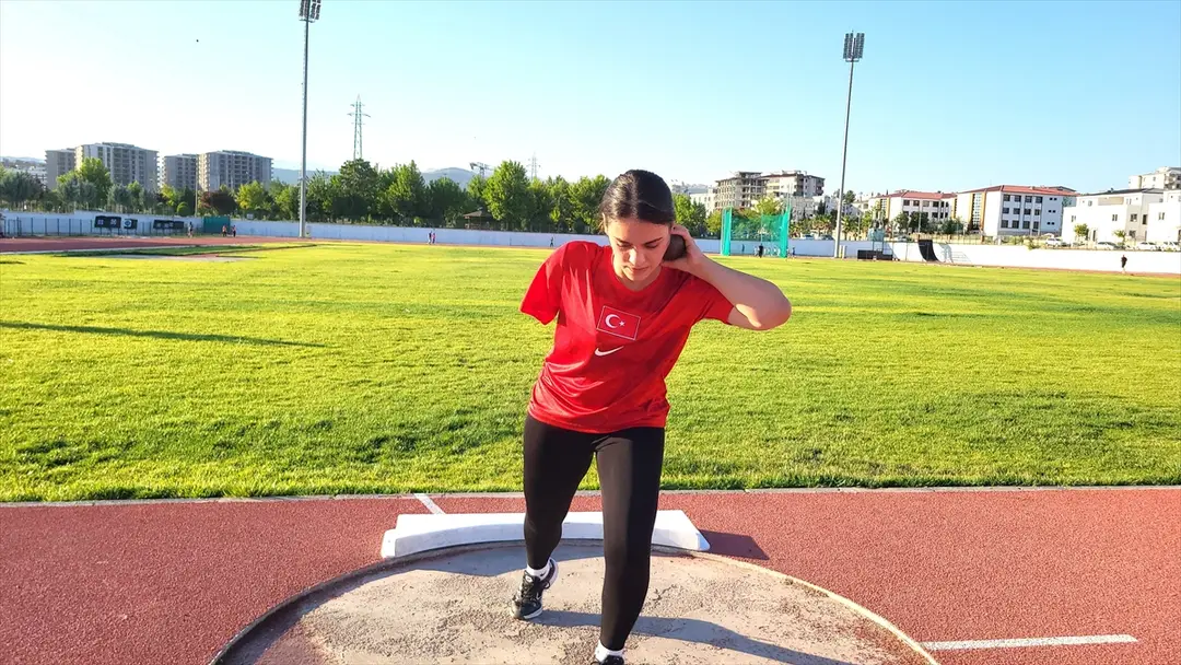 Depremzede Meryem'in hedefi olimpiyatlar
