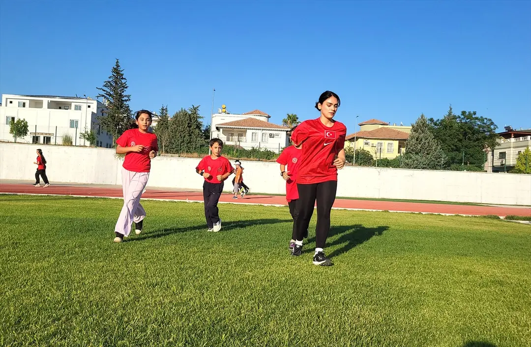 Depremzede Meryem'in hedefi olimpiyatlar
