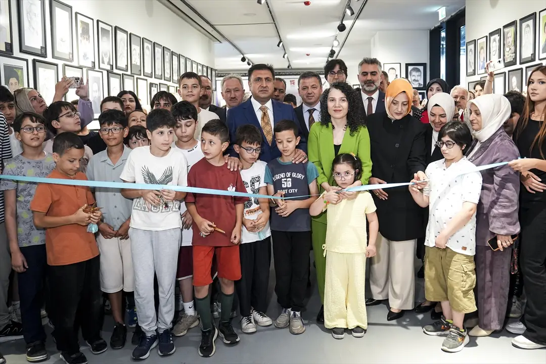 253 Şehit 253 Portre sergisi AKM'de açıldı