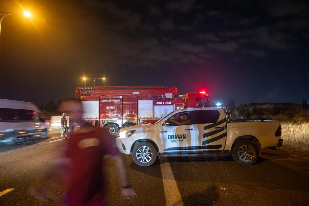Ankara'da palet yangınına itfaiye müdahalesi