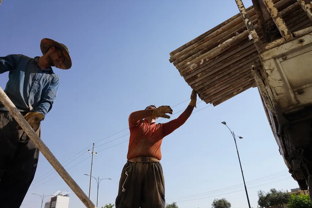 Erbil ve Süleymaniye'de işçiler: Kavurucu sıcakta iş arayışı