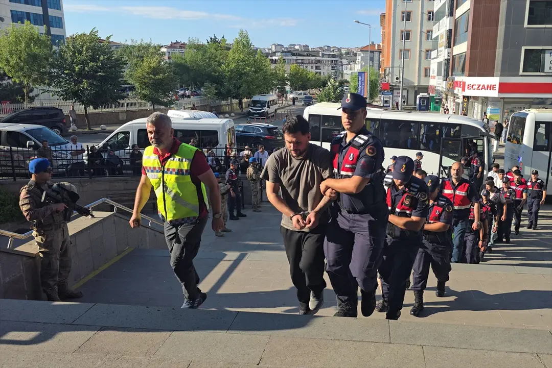 Tekirdağ merkezli bahis operasyonunda 26 şüpheli adliyede