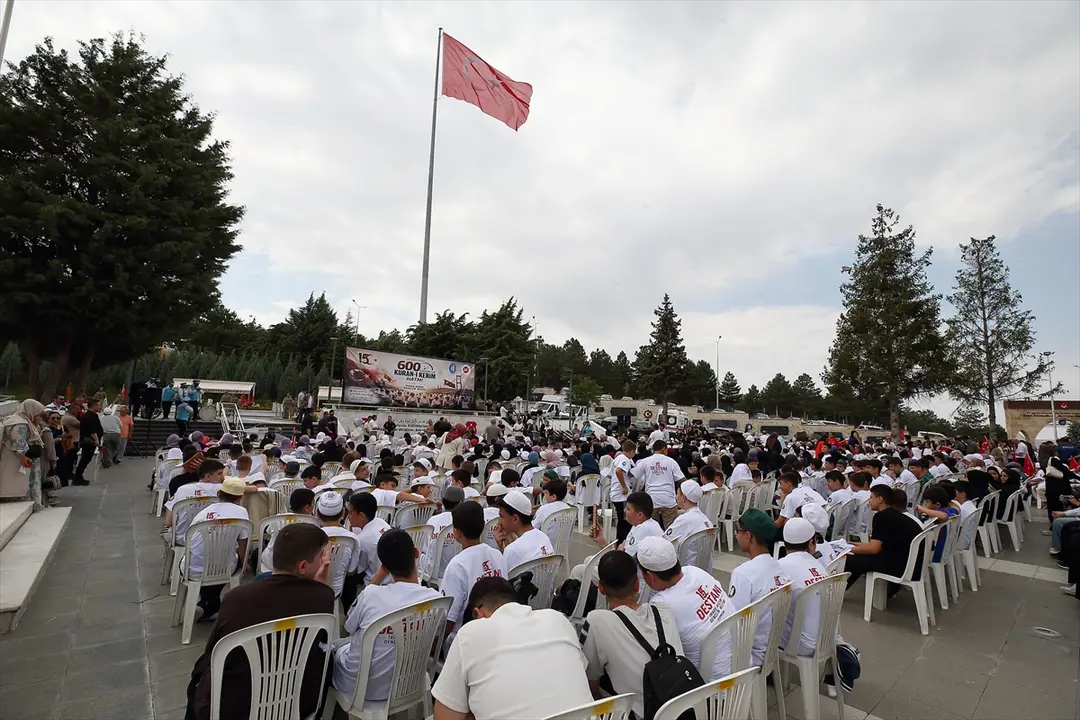 Çorum'da 600 çocukla Kur'an hatmetti