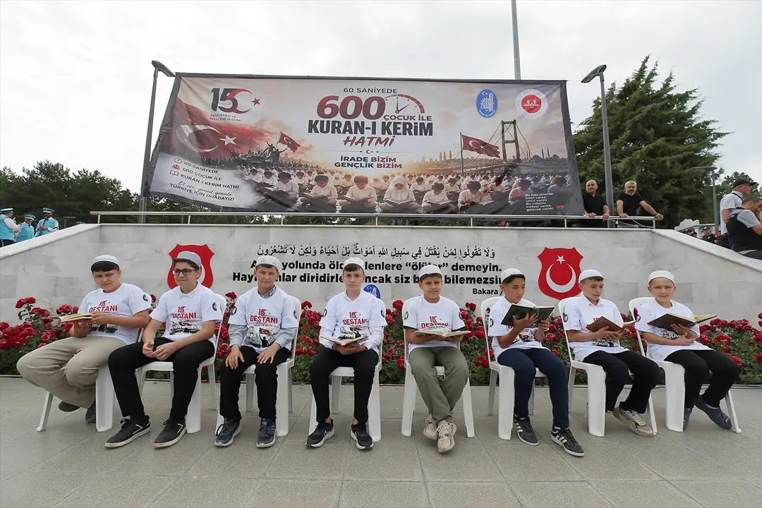 Çorum'da 600 çocukla Kur'an hatmetti