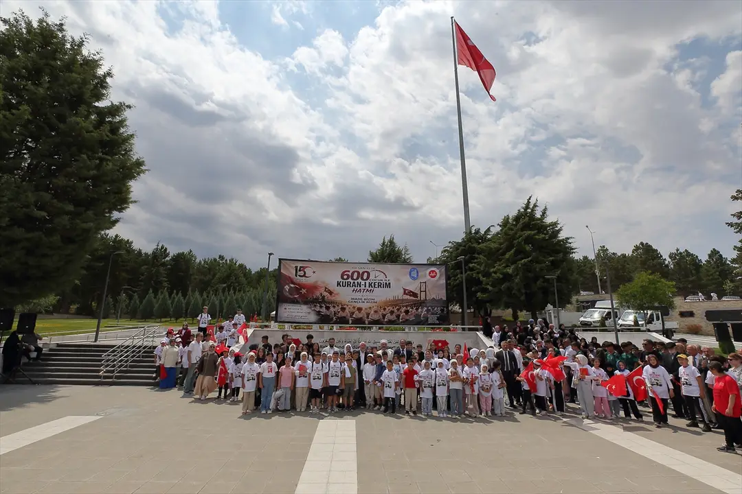 Çorum'da 600 çocukla Kur'an hatmetti
