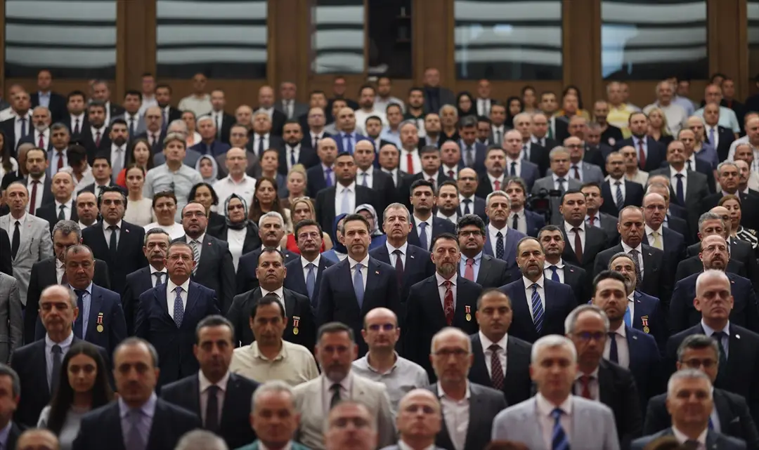 Bayraktar: 15 Temmuz'da dahili ve harici düşmanlarla karşılaştık