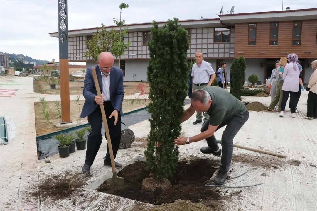 15 Temmuz Panelleri Trabzon ve Rize'de Yapıldı