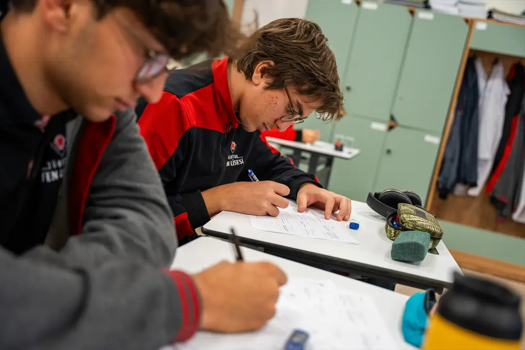 TÜBİTAK Fen Lisesi başvuruları bugün bitiyor