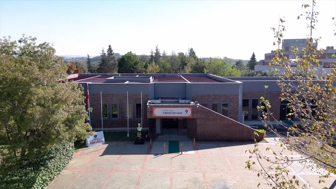 TÜBİTAK Fen Lisesi başvuruları bugün bitiyor
