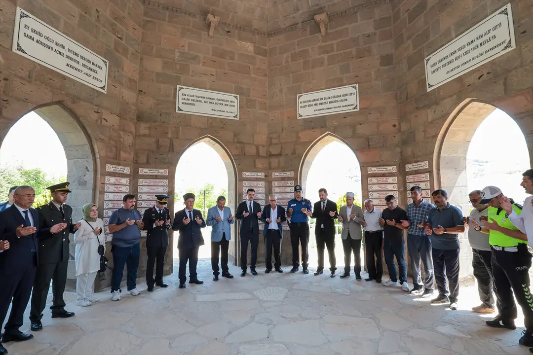 Somuncu Baba Külliyesi'nde 15 Temmuz şehitleri anıldı