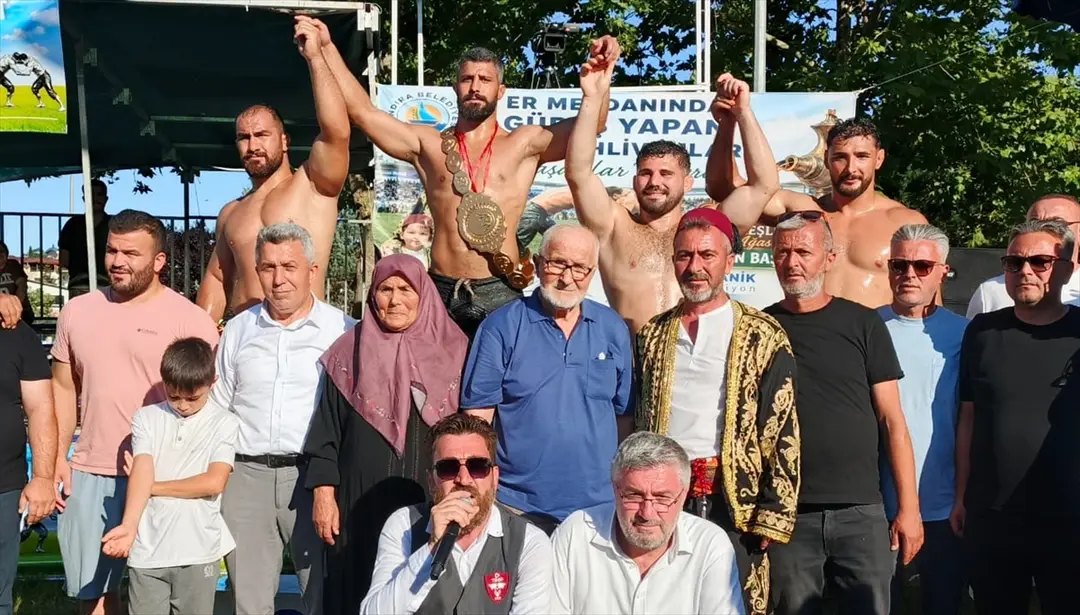 Seçkin Duman başpehlivan oldu