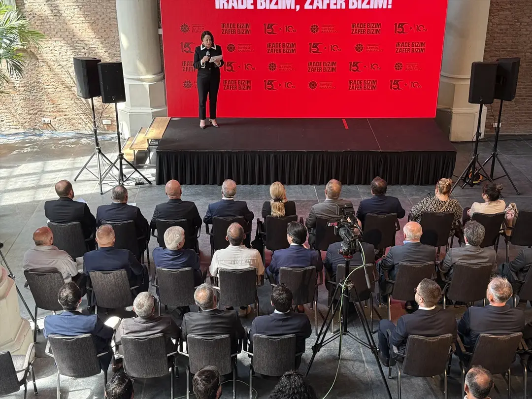 Amsterdam'da 15 Temmuz paneli yapıldı