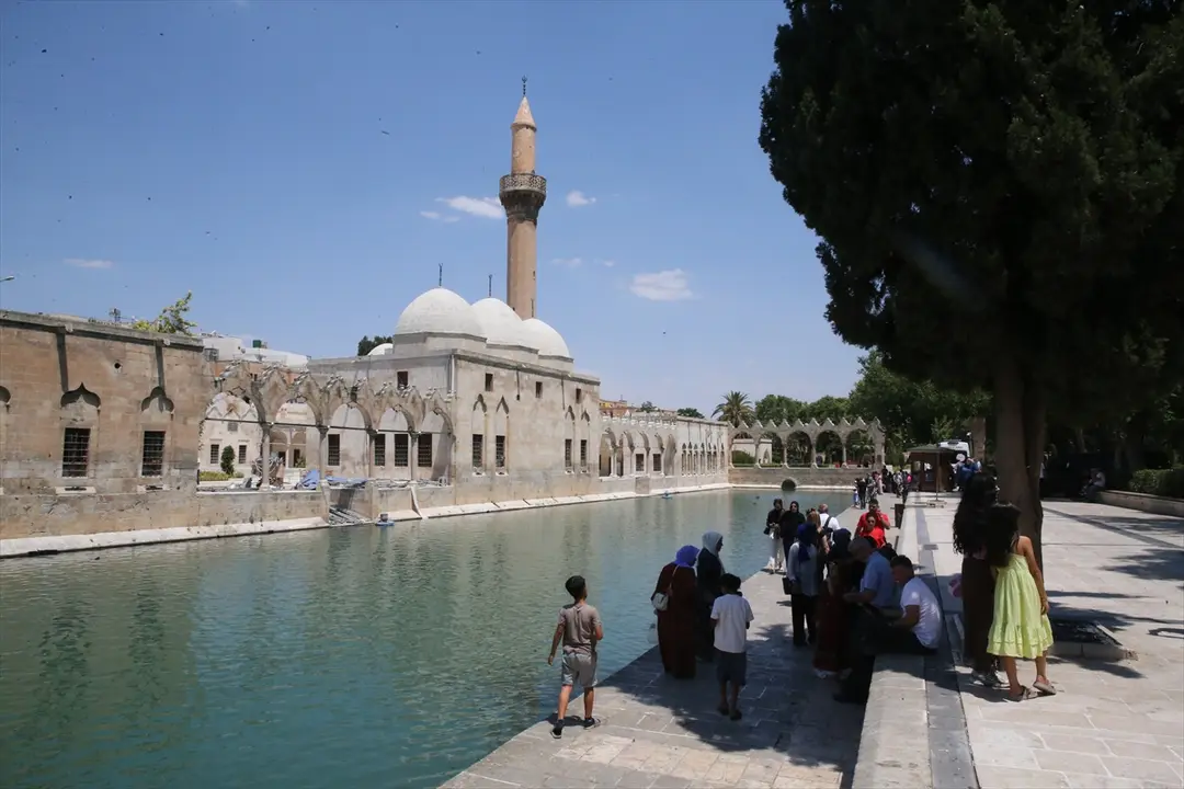 Şanlıurfa: Sıcak hava yaşamı olumsuz etkiliyor