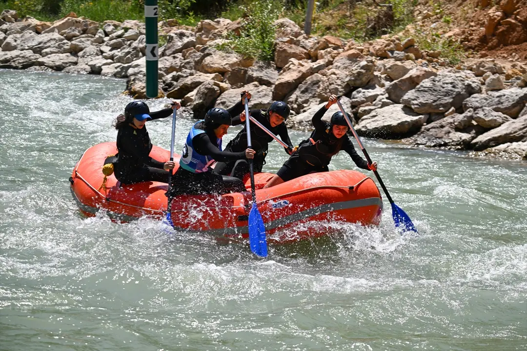 Türkiye Rafting Şampiyonası Van'da Başladı