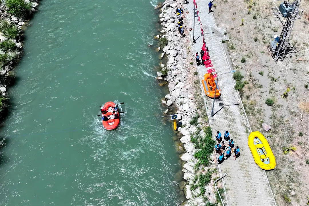 Türkiye Rafting Şampiyonası Van'da Başladı