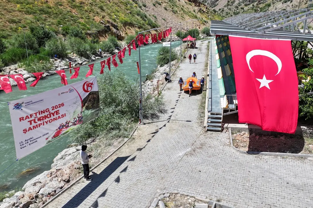 Türkiye Rafting Şampiyonası Van'da Başladı