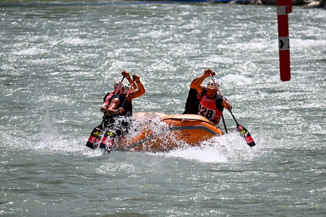 Türkiye Rafting Şampiyonası Van'da Başladı